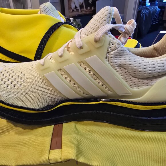 Adidas Ultraboost x Fortnite PEELY Men's 10 Yellow Black Banana JQ0714 Shoes NEW - Picture 4 of 16